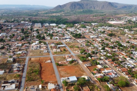 *Pavimentação avança em Barra do Garças e quantidade de ruas sem asfalto cai nos últimos anos* 🚧🛣️👏🏼