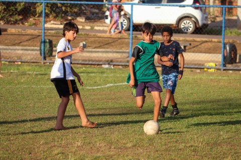*Atividades do Mais Esporte e Educação seguem incentivando crianças e adolescentes em Barra do Garças* 🏃‍♂️🤾‍♀⛹ _Projeto oferece modalidades esportivas gratuitas para estudantes de 4 a 17 anos no contraturno escolar_  Secom - BG A Prefeitura de Barra do Garças, por meio da Secretaria Municipal de Educação, Esportes e Lazer, dá continuidade ao pro