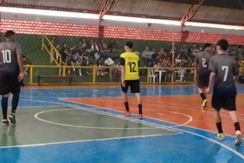 Barra em Movimento apresenta 1º Torneio Católico de Futsal Masculino e Feminino de Barra do Garças M