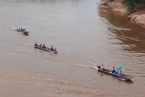 JP mostra a procissão fluvial de General Carneiro no dia de Nossa Senhora Aparecida e dia das crianças.