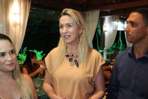 SUGESTÃO DE PAUTA  📢 SORTEIO DE 50 CASAS POPULARES EM ARAGARÇAS – ENTREVISTA COLETIVA ÀS 9H  A população de Aragarças está prestes a vivenciar um momento histórico!