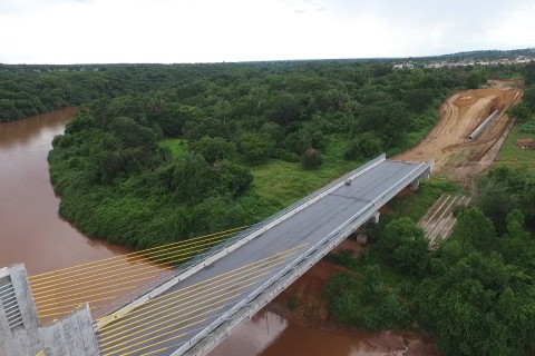 Veja antes do asfalto na Ponte do Rio Garças do anel viário que liga Barra do Garças a Pontal do Araguaia