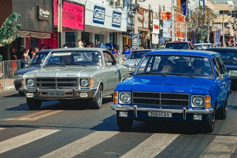 *Barra do Garças se prepara para o maior Encontro de Carros Antigos da Região* _Entre os dias 7 e 9 de agosto, evento Clássicos do Araguaia será gratuito e contará com shows regionais e premiações exclusivas