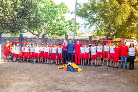 *Programa Bombeiro Mirim inicia atividades com crianças e adolescentes em Aragarças*